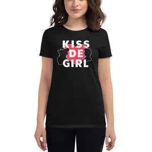Kiss De Girl Women's Short Sleeve Tee